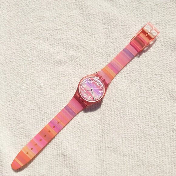 Swatch GP140 Unisex Astilbe Originals Silicone Strap Pink Plastic Watch Working - Picture 4 of 6